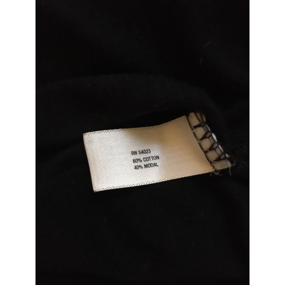 Gap Zombie Low Neck Fitted Classic Black T-shirt - Picture 2 of 4